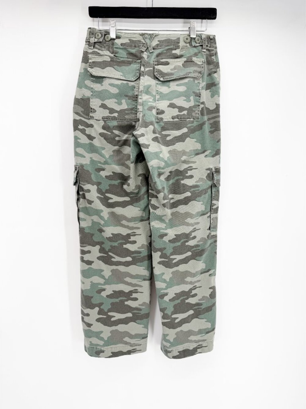 Universal Thread Camo women's mid-rise utility cargo pants Green size 6s - Picture 5 of 10